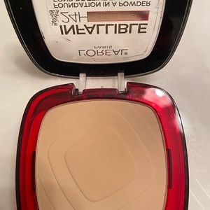 L’Oréal Infallible powder